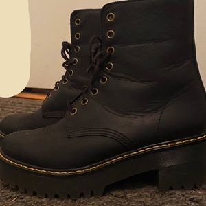 Doc Martens Shriver Hi Women’s Wyoming Leather Heeled Boots